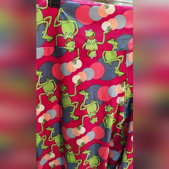 Womans Muppets Kermit the Frog Lularoe Leggings Plus Size Tall and Curvy - Picture 2 of 6
